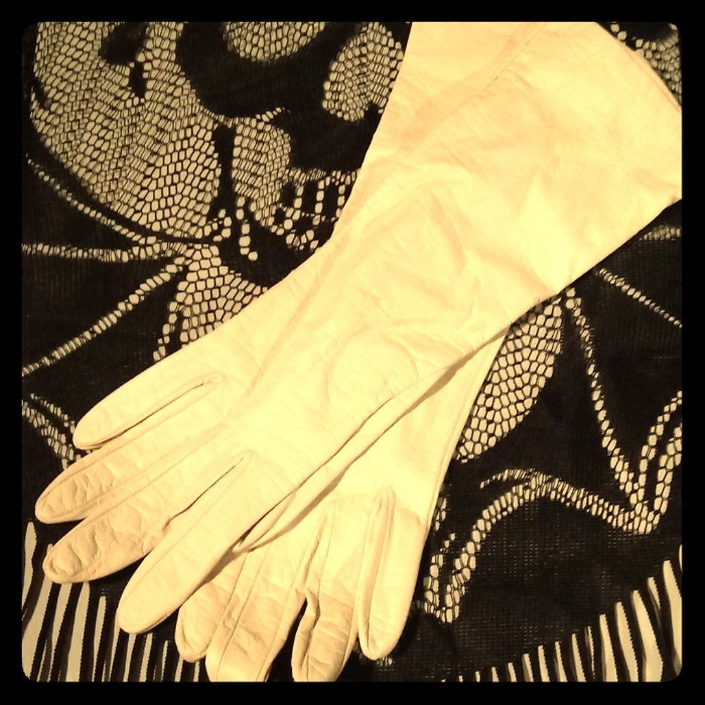 French 1950s Lionel Le Grand Kidskin Gloves (6)